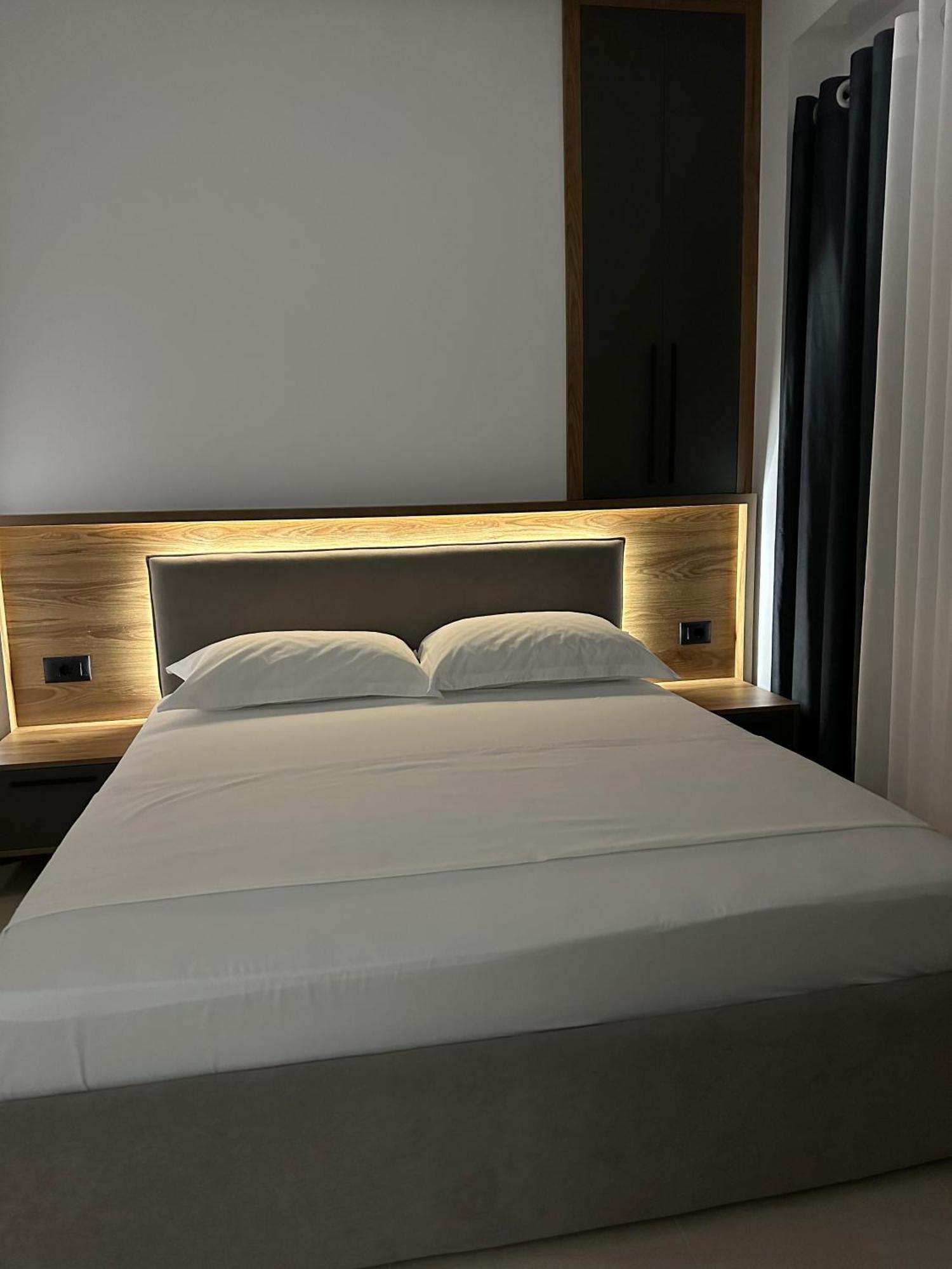 Gael Luxury Apartment Berat Exteriör bild