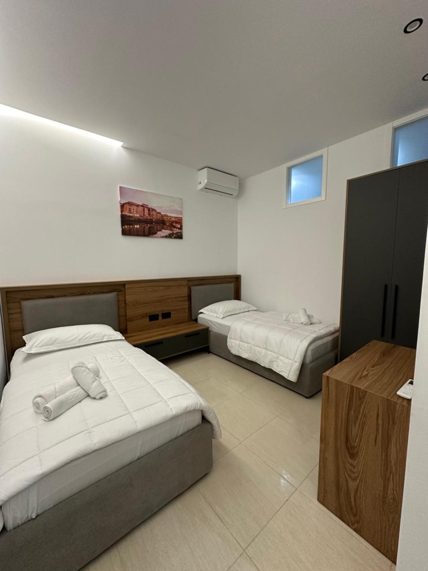 Gael Luxury Apartment Berat Exteriör bild