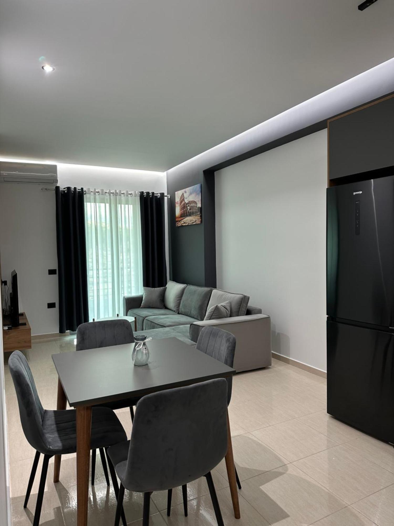 Gael Luxury Apartment Berat Exteriör bild